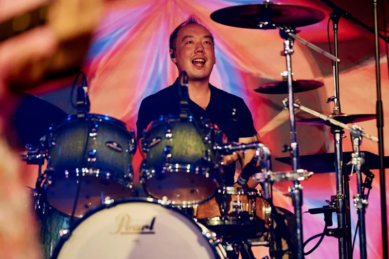 Saolun on drums